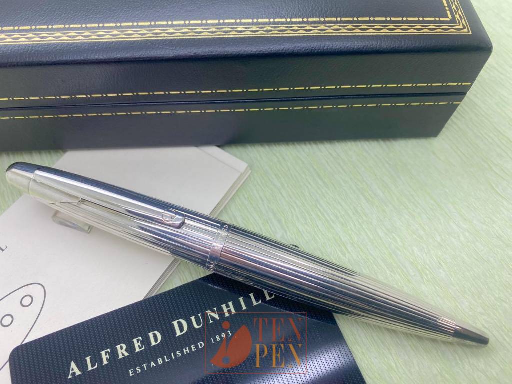 90s ALFRED DUNHILL スイングトップ　ピュアリネン　イタリア製 2000 ALFRED DUNHILL AD2000 METALLIC BLUE 18K MEDIUM NIB FOUNTAIN PEN B